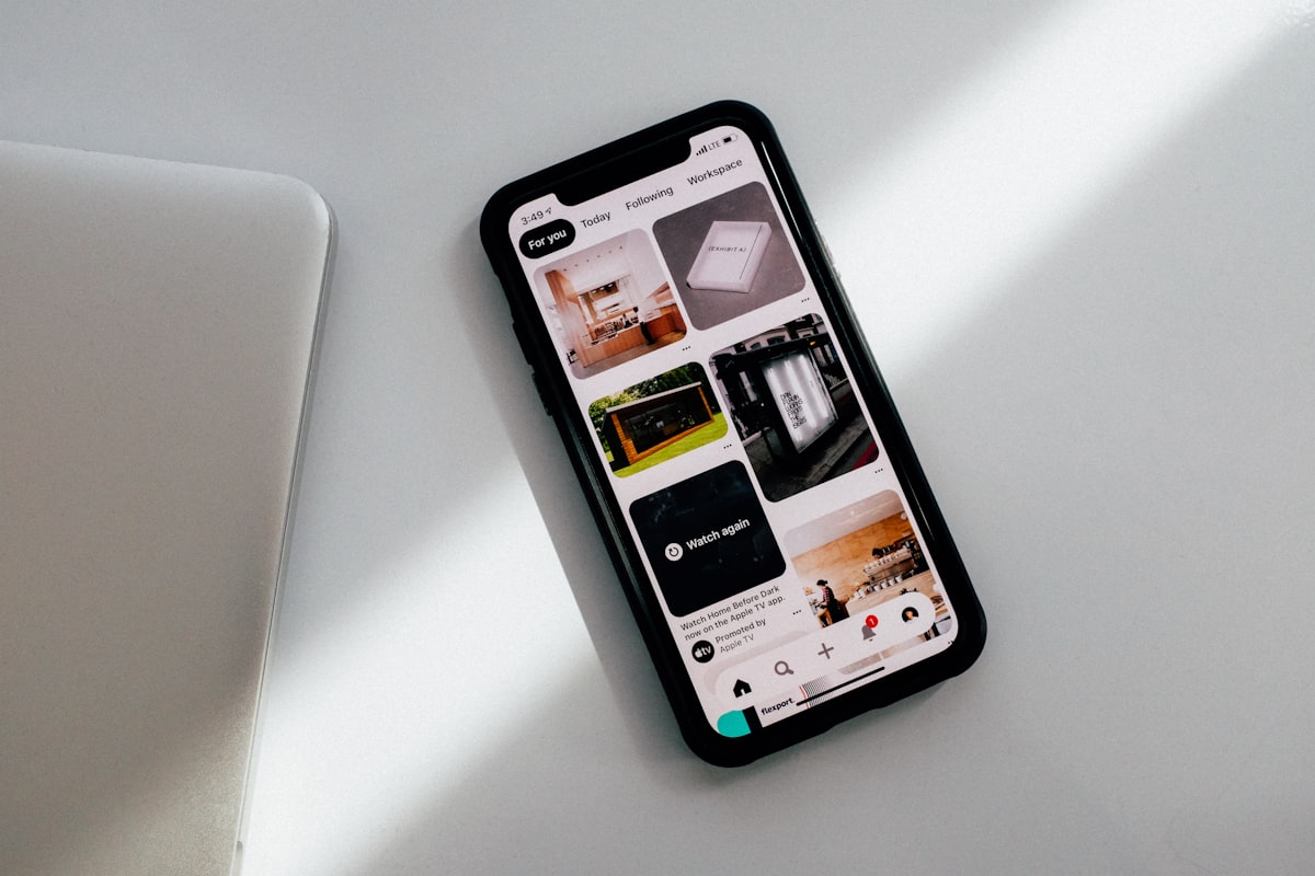 How to Make a Digital Business Card with a QR Code (Free, in About Two Minutes)