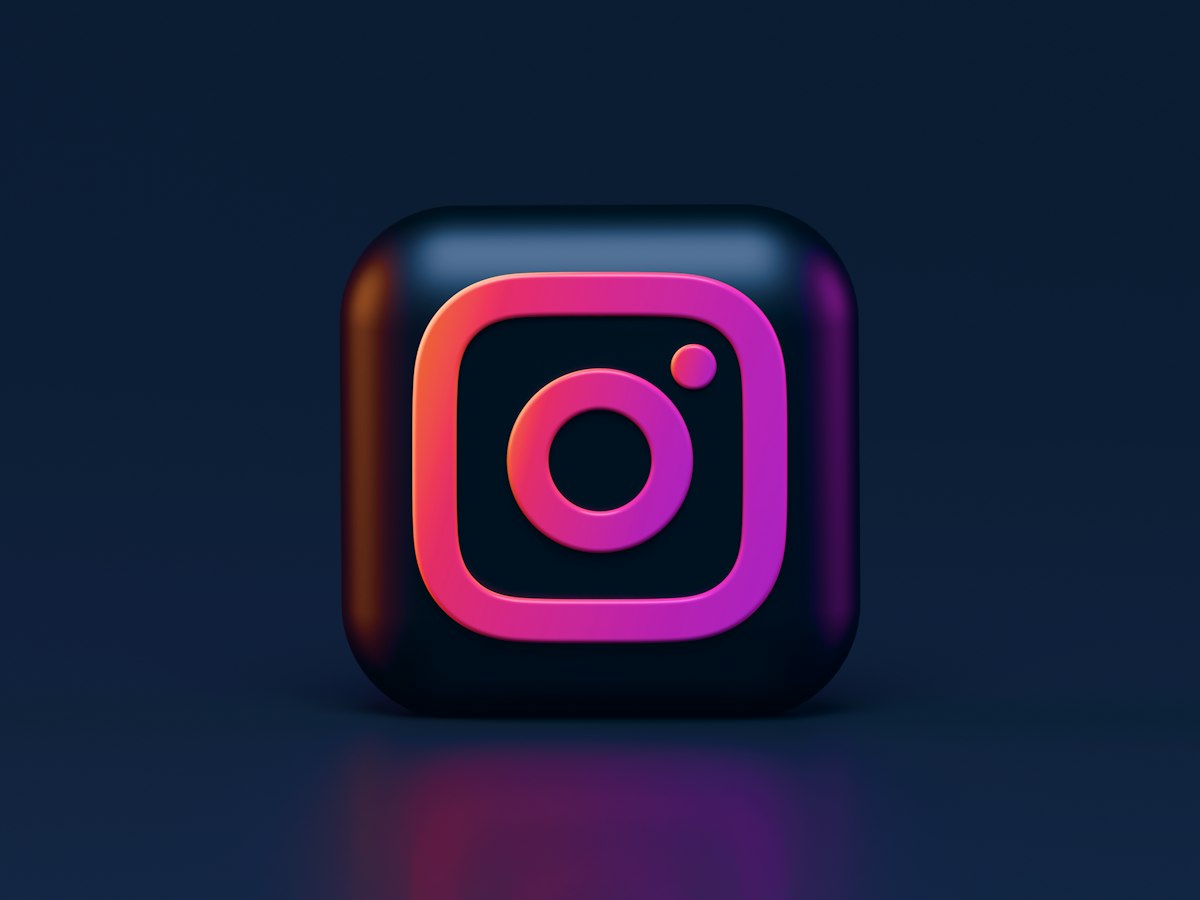 QR Codes for Social Media: The Handoff From Paper to Phone
